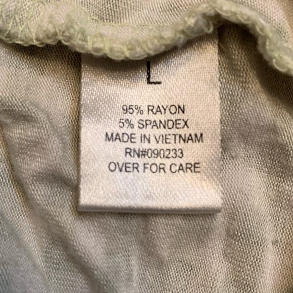 PAC crop top. 95% Rayon 5% Spandex blend - Picture 5 of 5